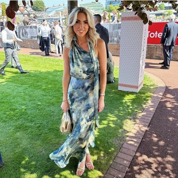 Zara Limited edition printed dress - Picture 2 of 14